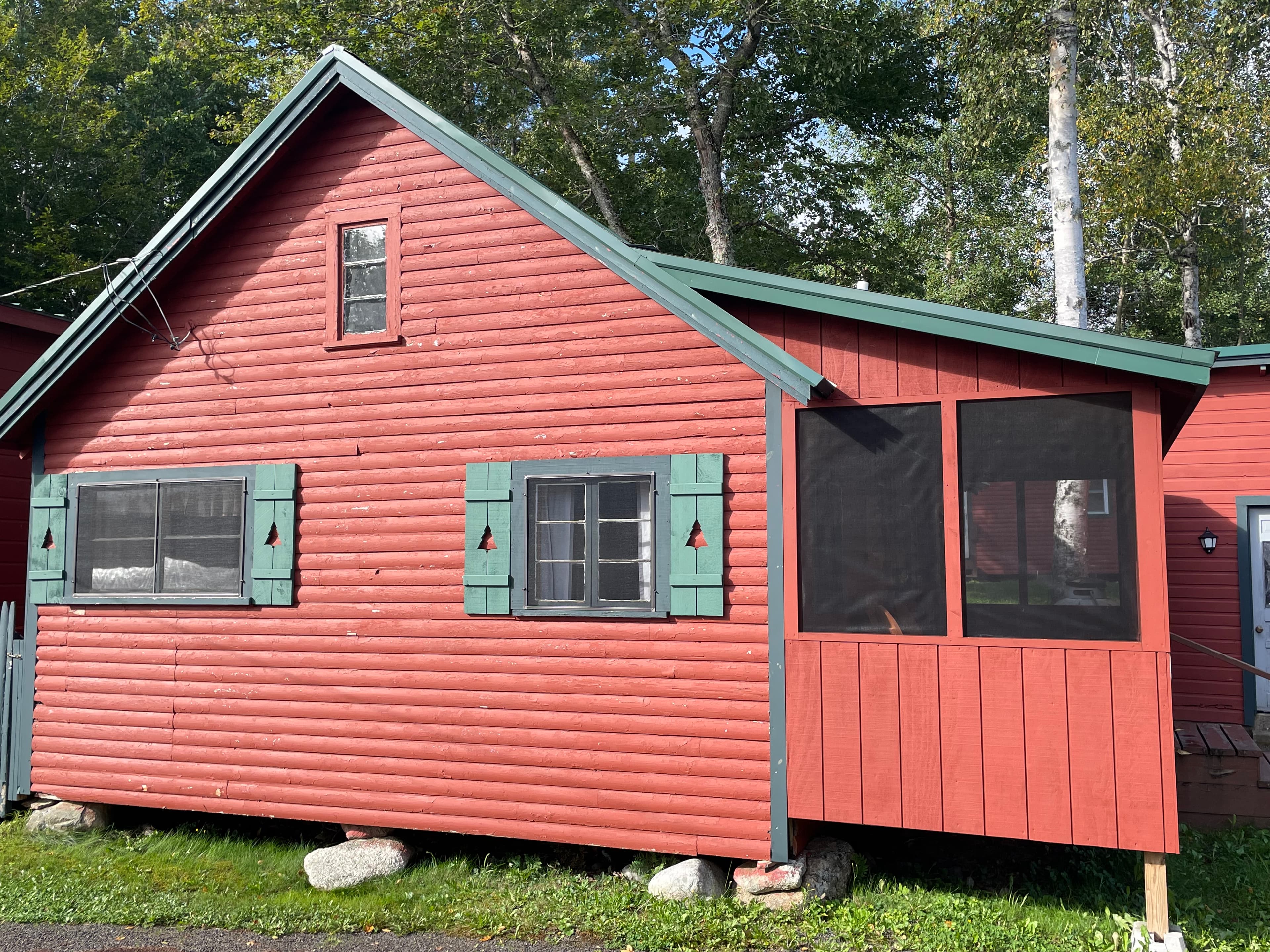 cabin 11 side